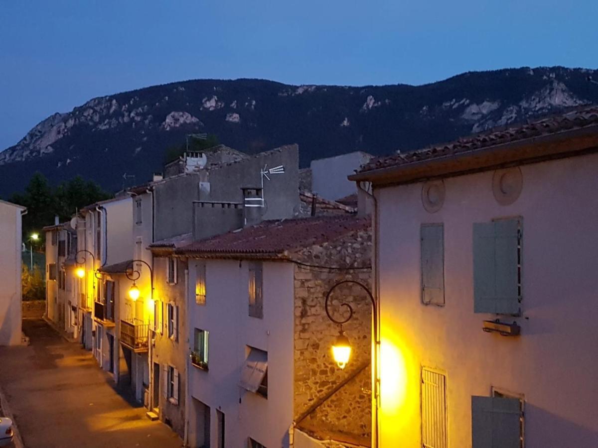 مبيت وإفطار Mountain View Townhouse كويلان المظهر الخارجي الصورة
